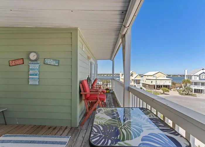 Waterfront With Access And Boat Launch Holiday home *